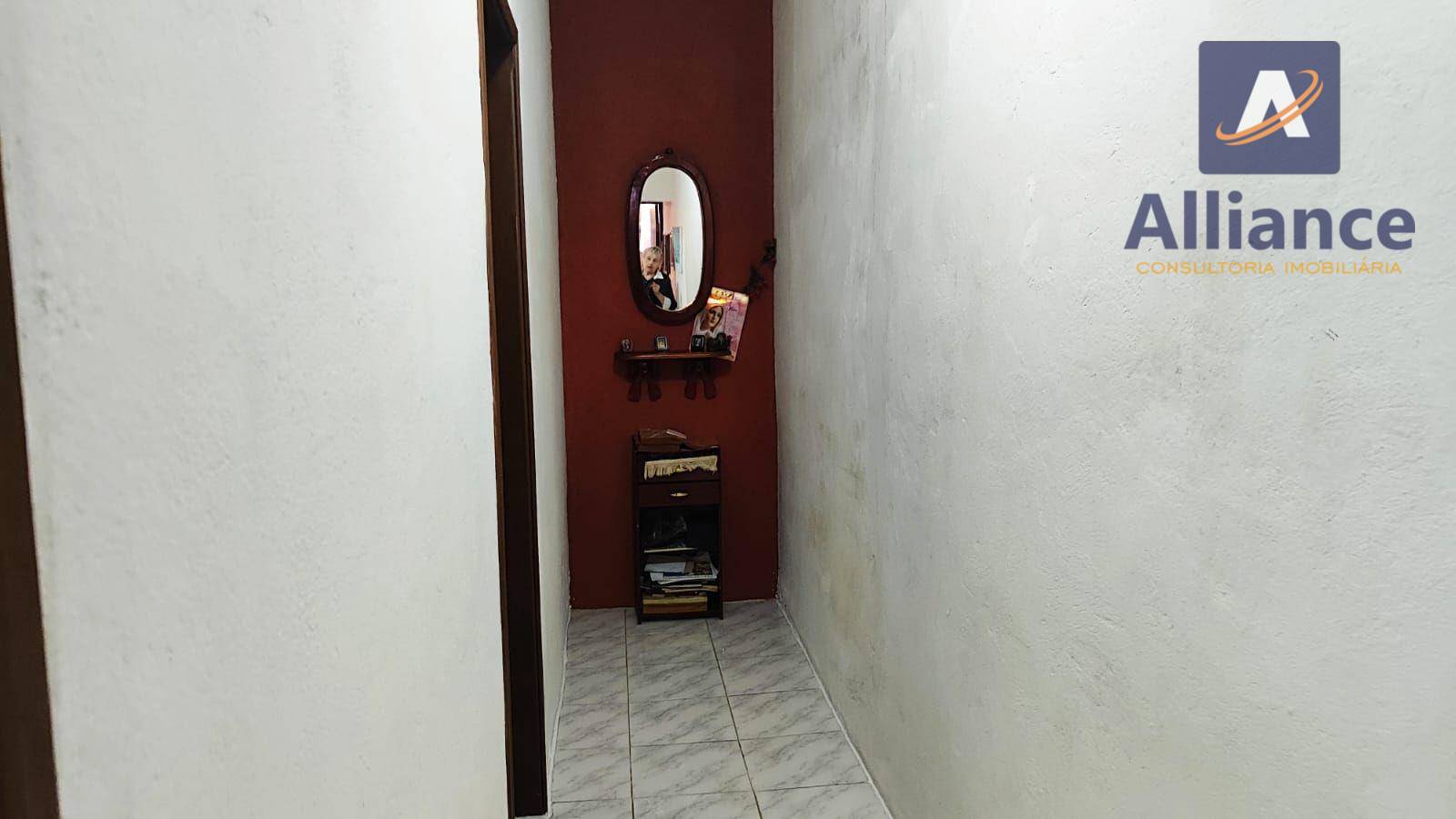 Casa à venda com 2 quartos, 250m² - Foto 7