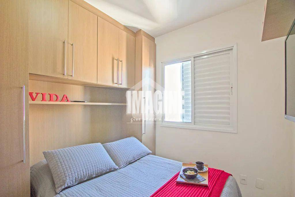 Apartamento à venda com 2 quartos, 45m² - Foto 4