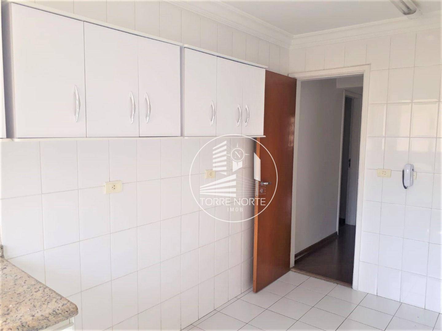 Apartamento para alugar com 4 quartos, 143m² - Foto 17