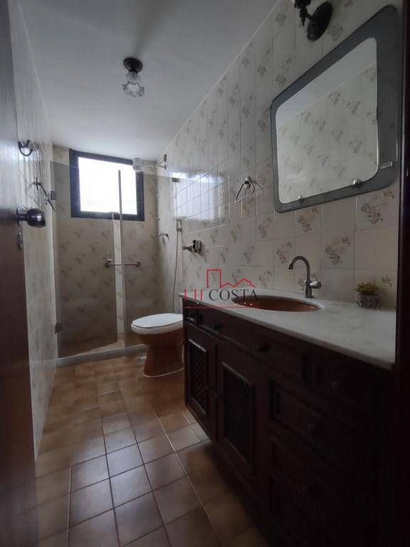 Apartamento à venda com 3 quartos, 140m² - Foto 13