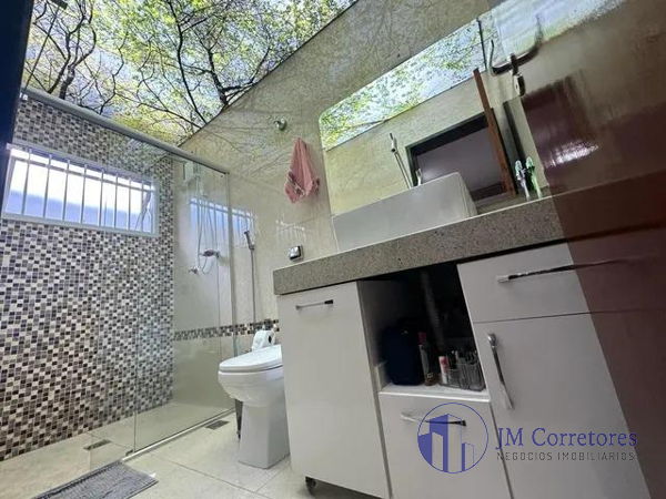 Casa à venda com 3 quartos, 200m² - Foto 14