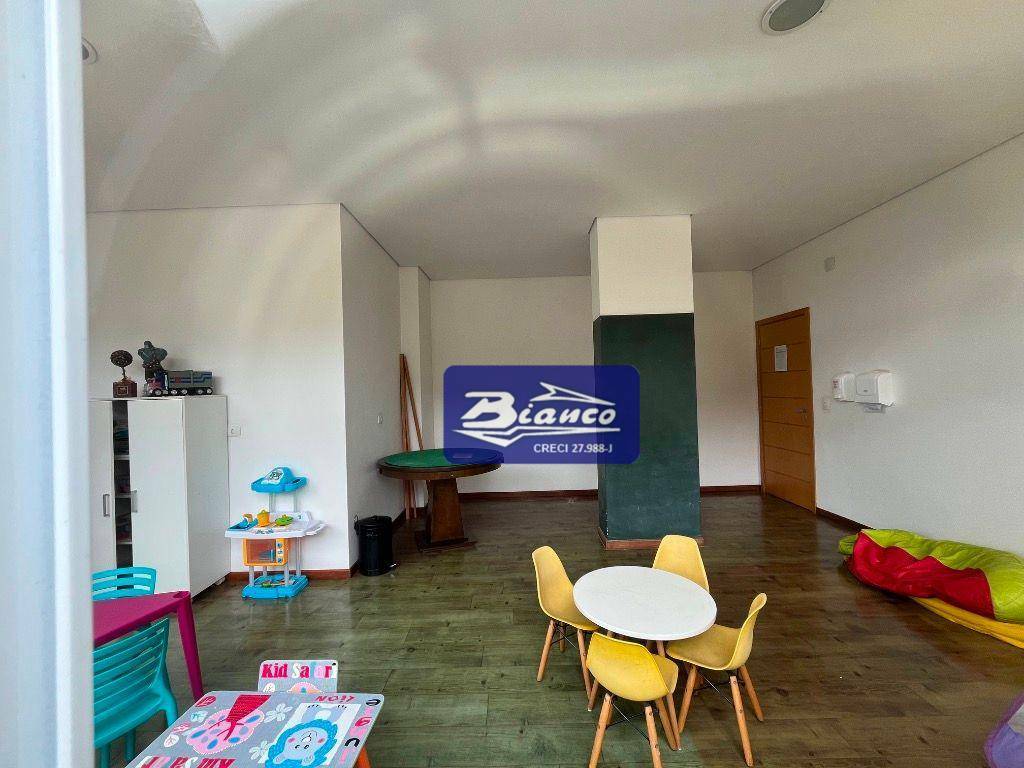 Apartamento à venda com 3 quartos, 83m² - Foto 35