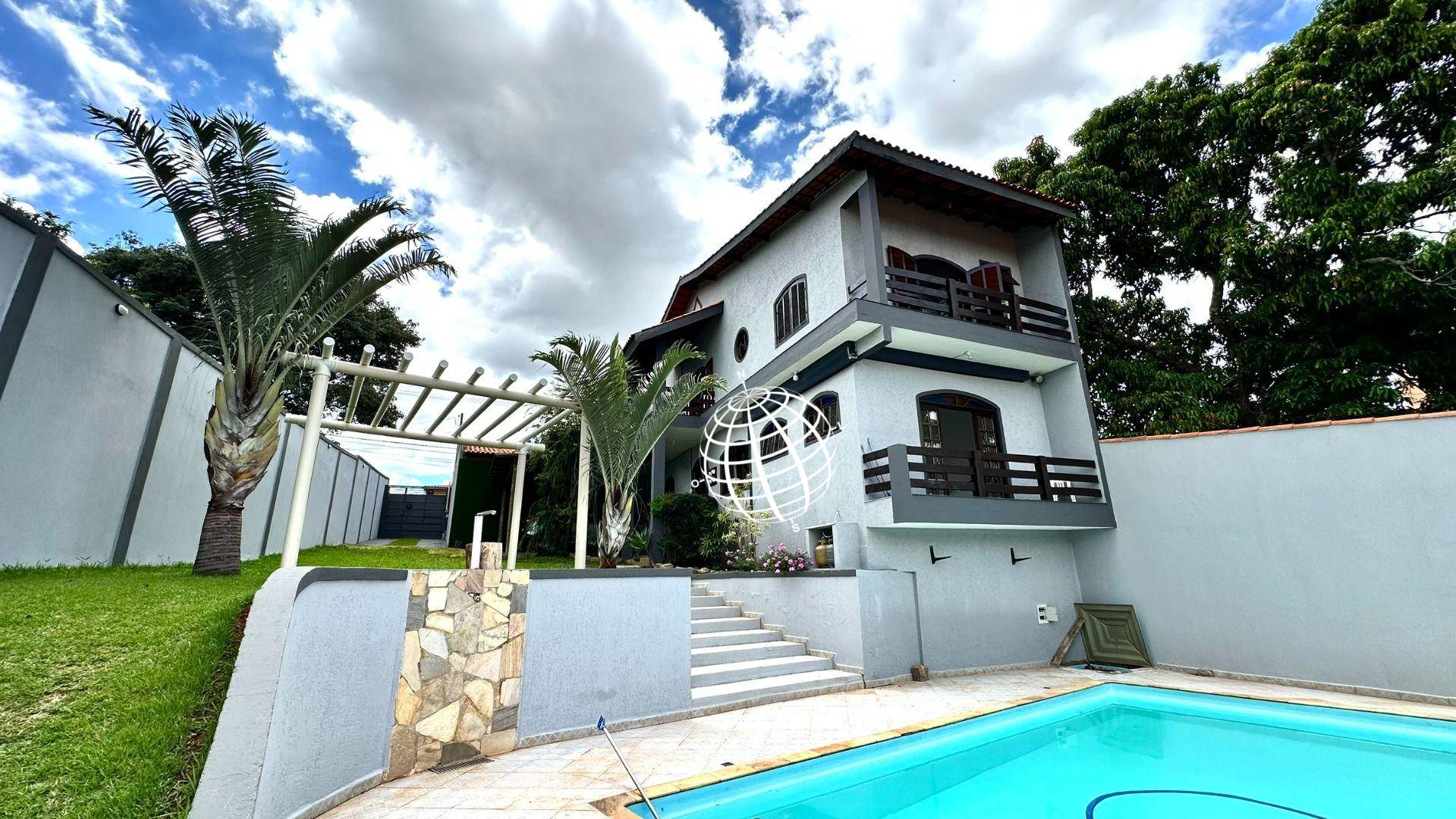 Casa, 4 quartos, 310 m² - Foto 1