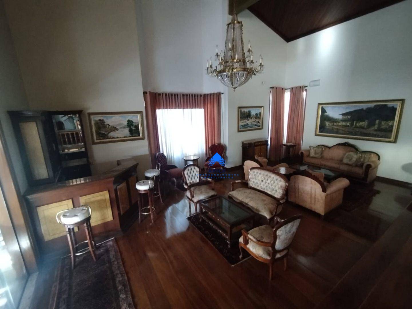 Sobrado para alugar com 4 quartos, 374m² - Foto 13