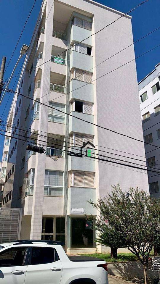 Apartamento à venda com 3 quartos, 122m² - Foto 11
