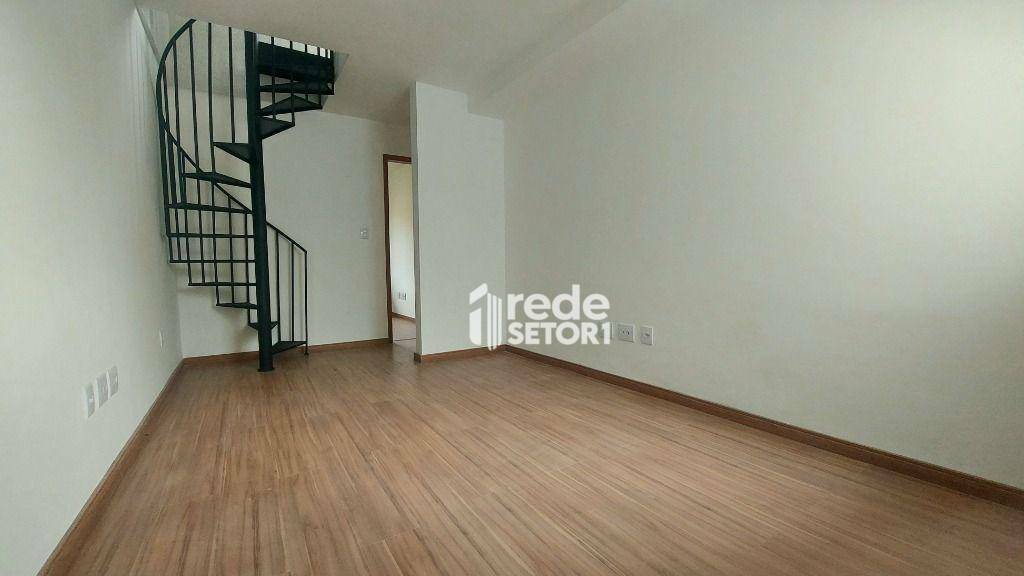 Cobertura à venda com 2 quartos, 120m² - Foto 1