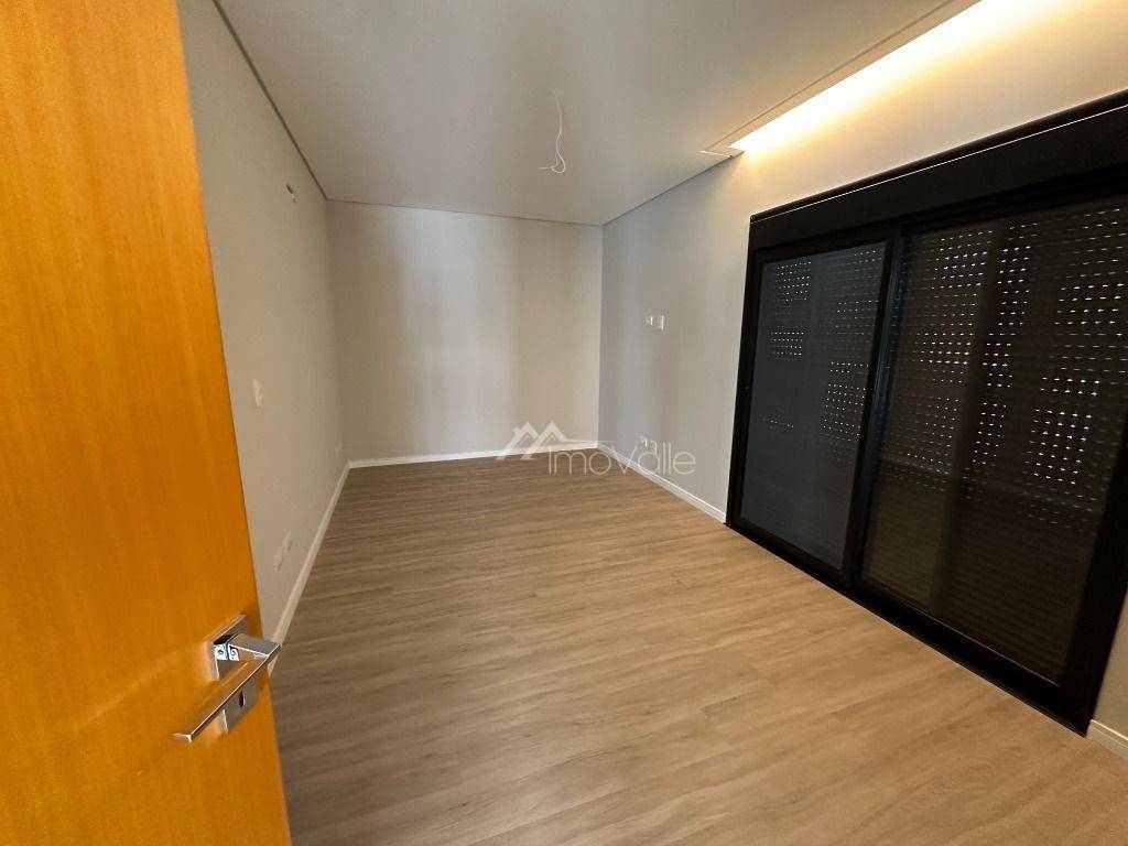 Casa de Condomínio à venda com 4 quartos, 370m² - Foto 32