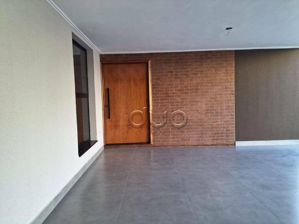 Casa de Condomínio à venda com 3 quartos, 150m² - Foto 2