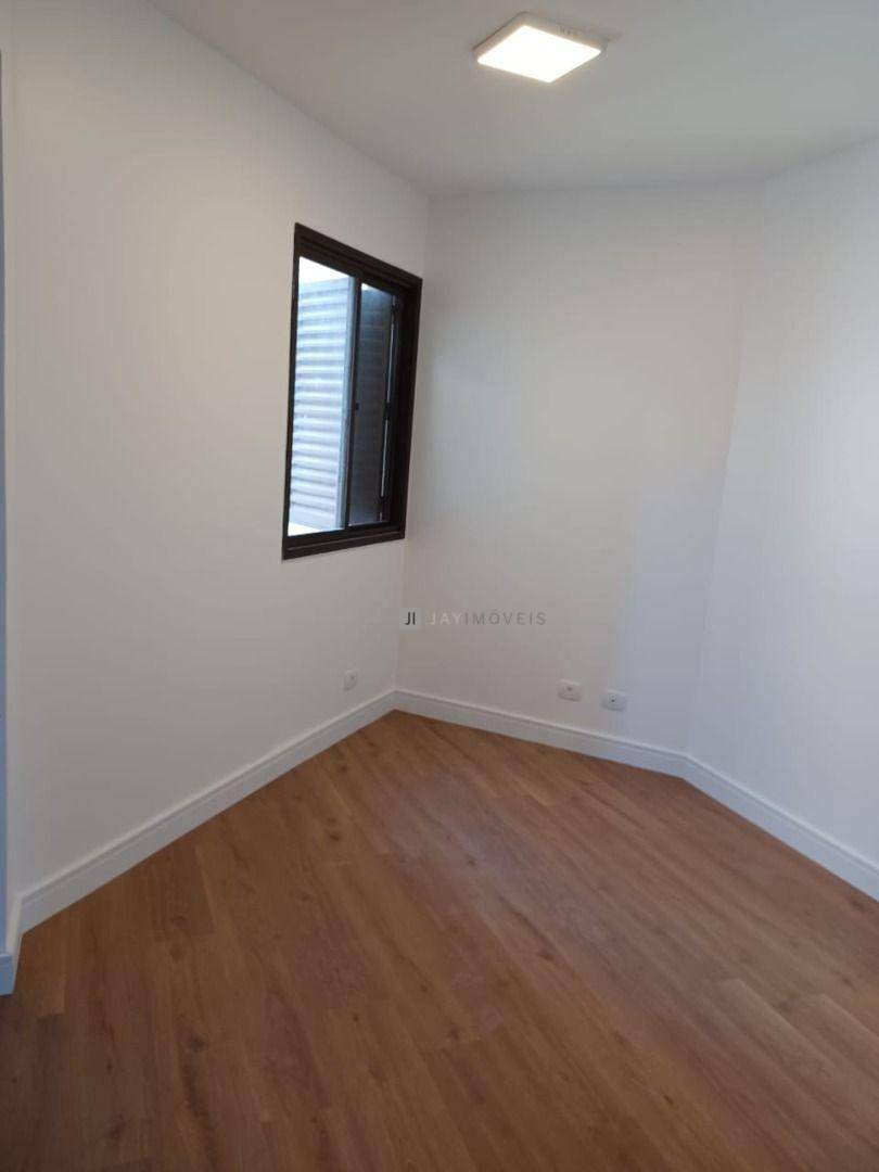 Apartamento para alugar com 4 quartos, 96m² - Foto 19