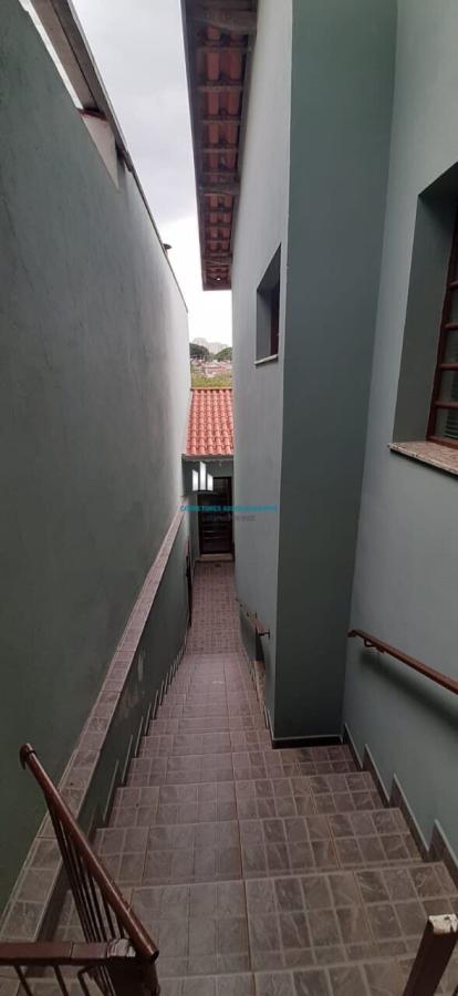 Casa para alugar com 3 quartos, 240m² - Foto 24