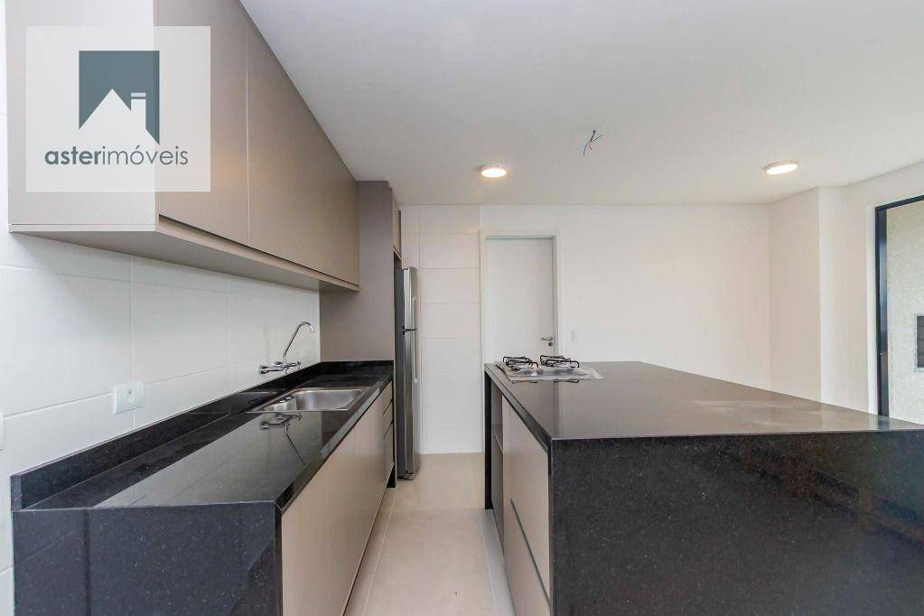 Apartamento para alugar com 2 quartos, 70m² - Foto 11