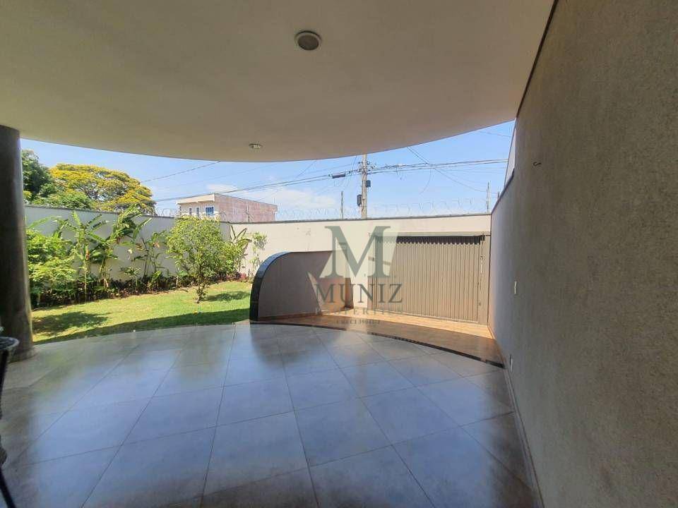 Casa à venda com 3 quartos, 300m² - Foto 21