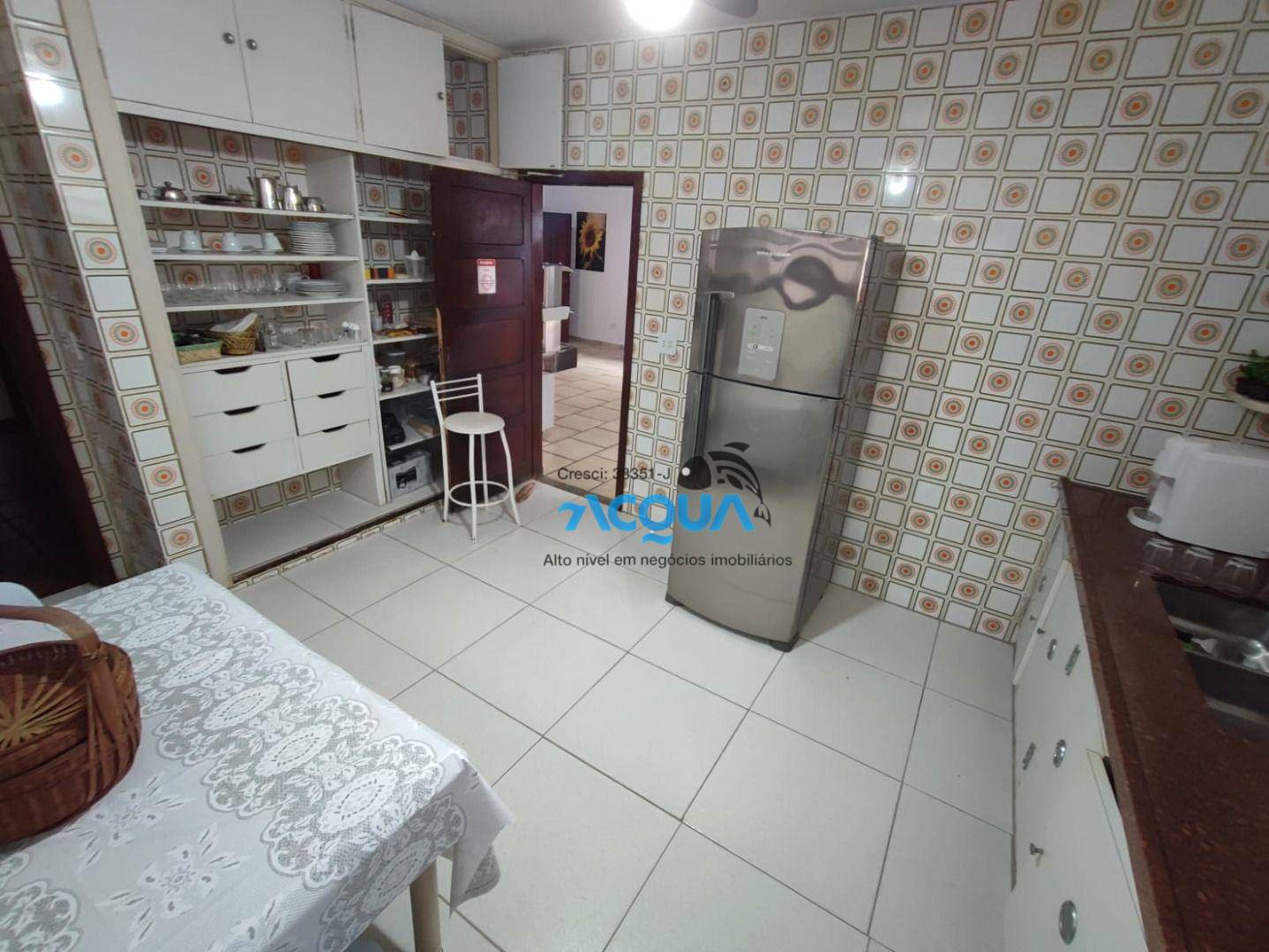 Casa à venda com 5 quartos, 200m² - Foto 7