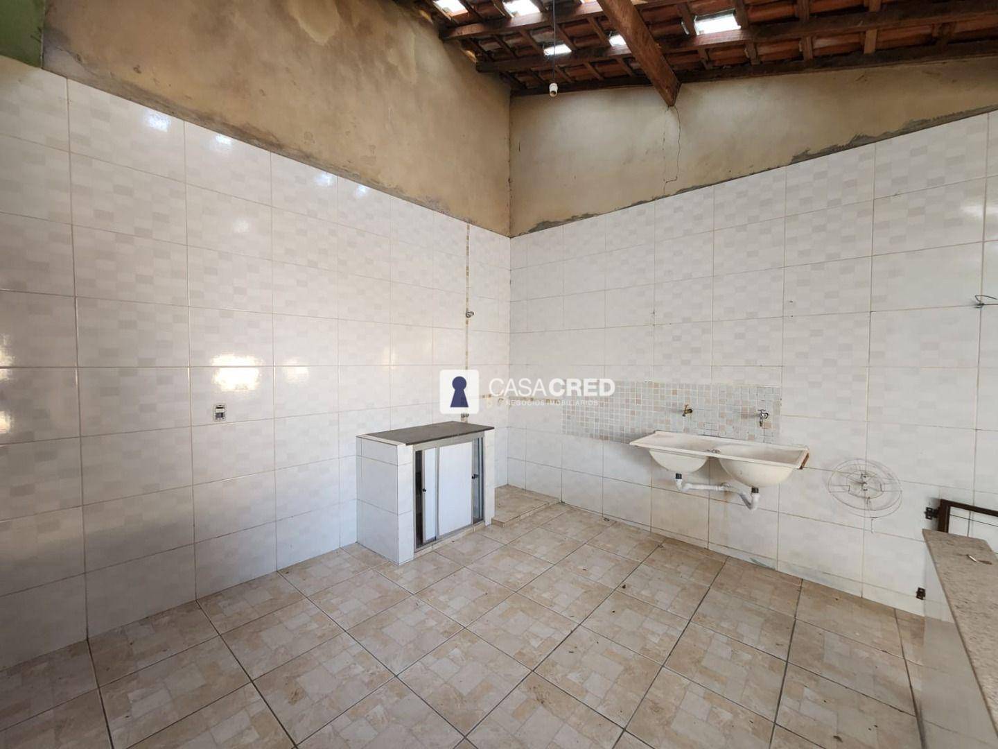 Casa à venda com 2 quartos, 70m² - Foto 11