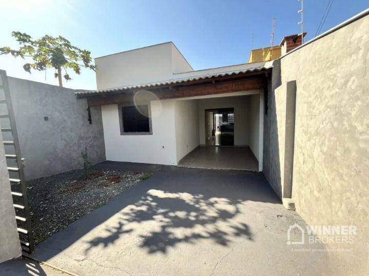 Casa à venda com 2 quartos, 70m² - Foto 1