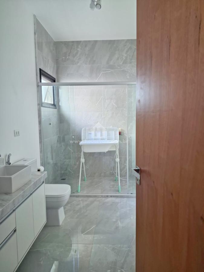 Sobrado à venda com 3 quartos, 243m² - Foto 11