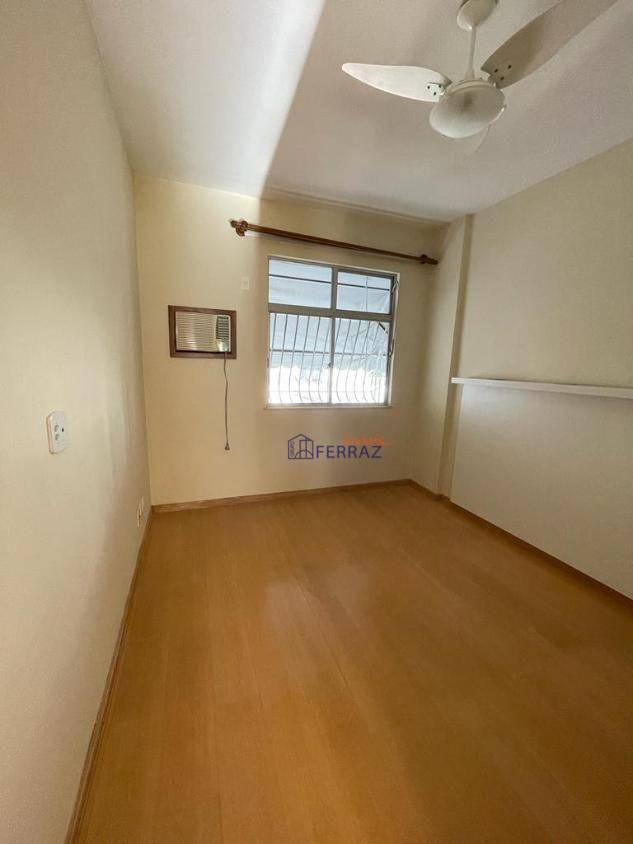 Apartamento à venda com 2 quartos, 85m² - Foto 4