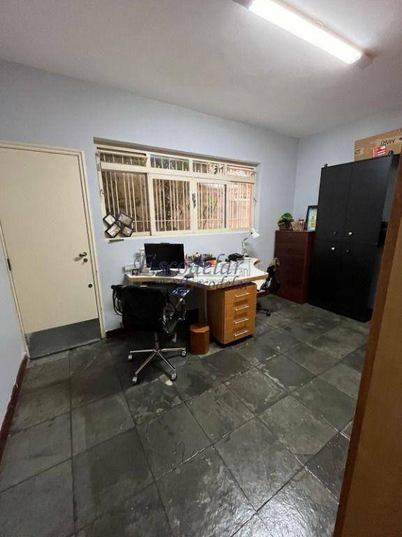 Casa para alugar com 3 quartos, 365m² - Foto 12