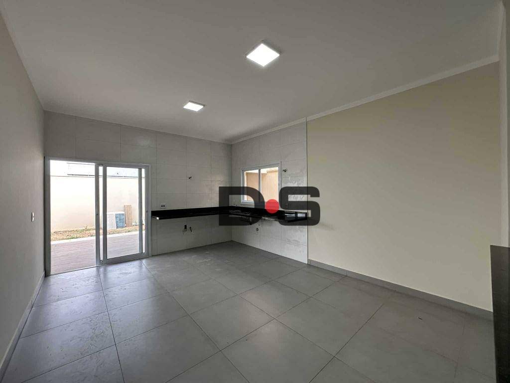 Casa à venda com 3 quartos, 130m² - Foto 4