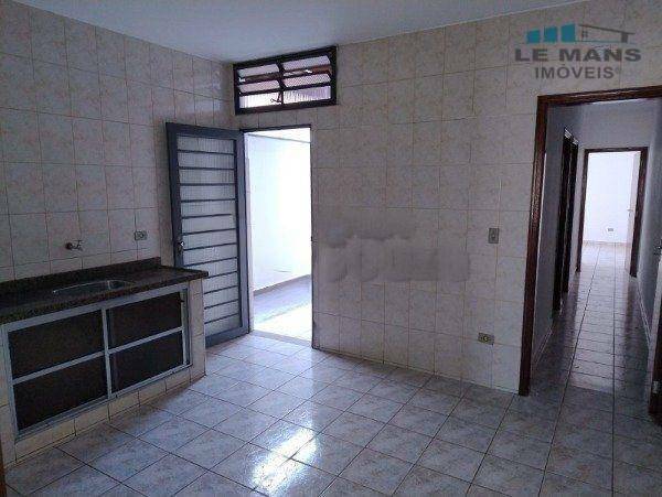 Casa à venda com 2 quartos, 87m² - Foto 1