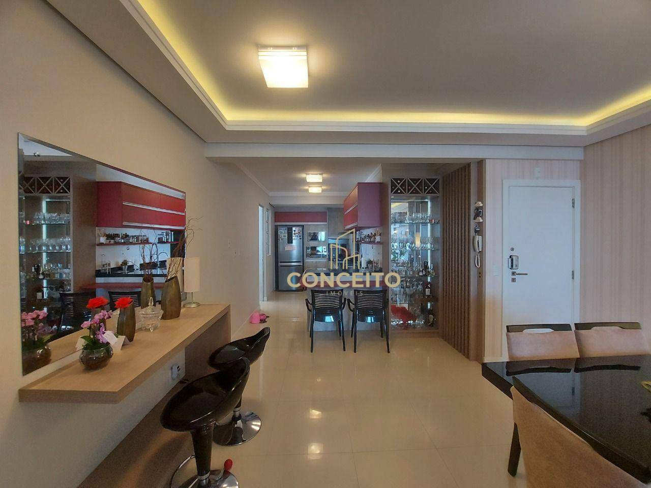 Apartamento, 3 quartos, 128 m² - Foto 1