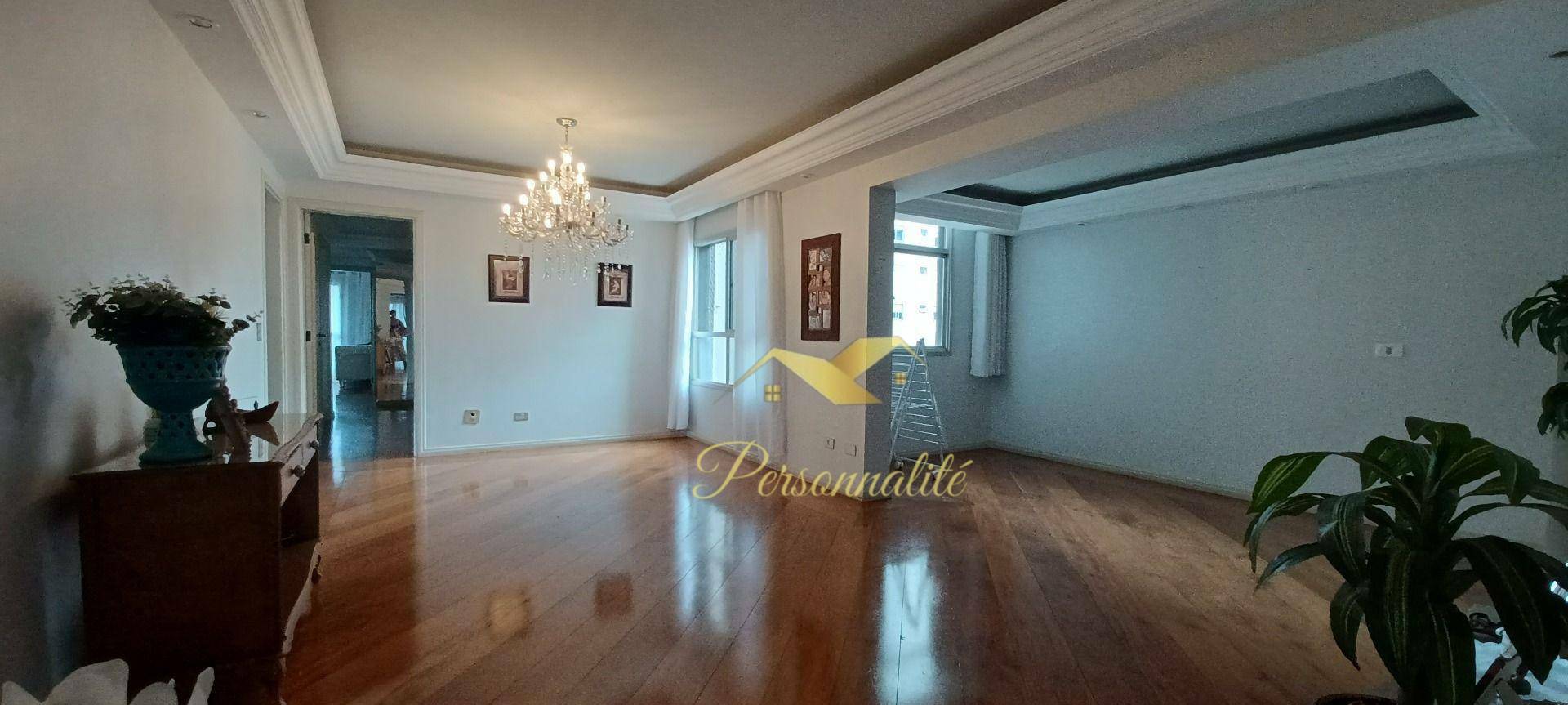 Apartamento à venda com 4 quartos, 210m² - Foto 12