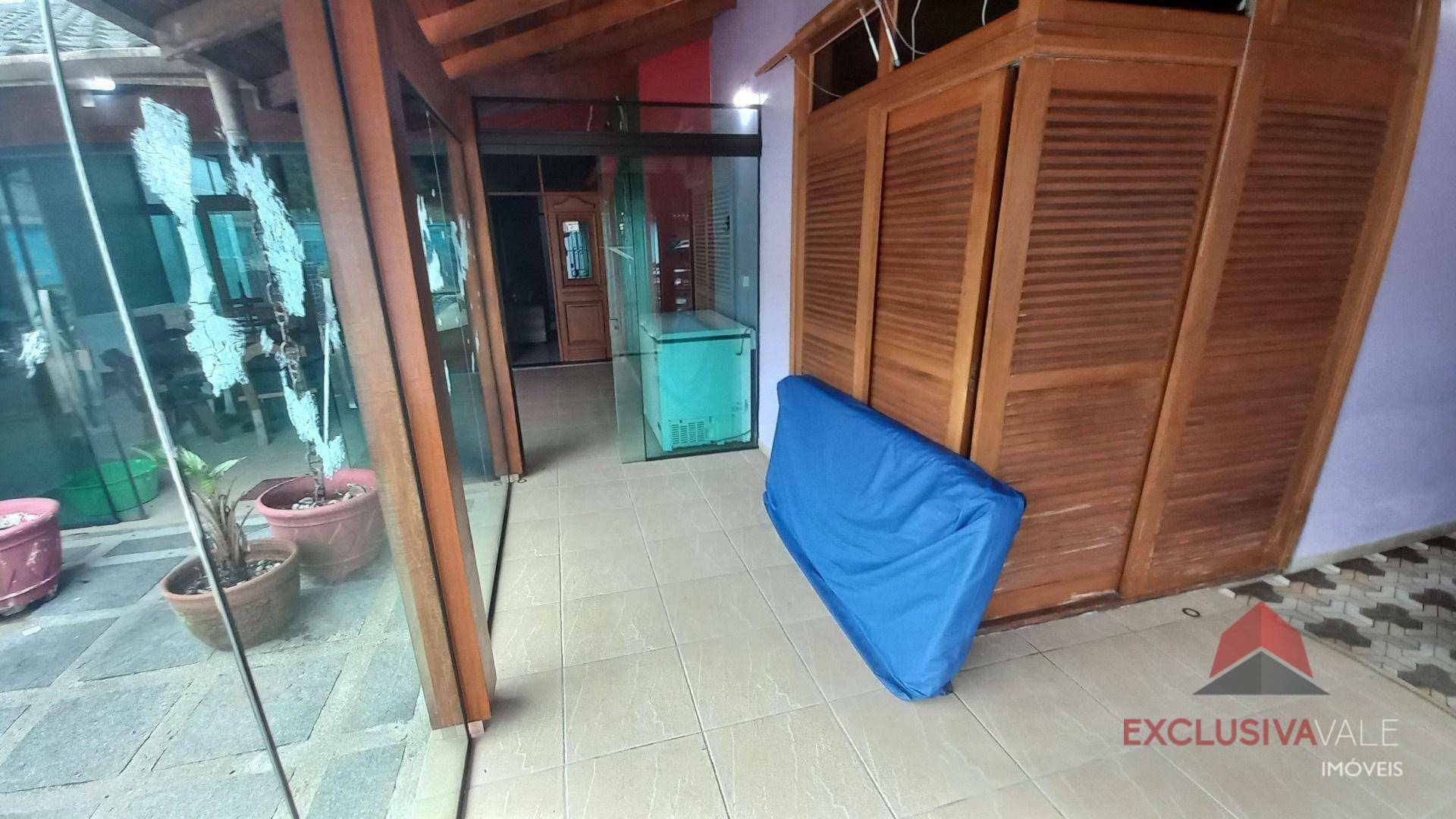 Casa à venda com 4 quartos, 199m² - Foto 12