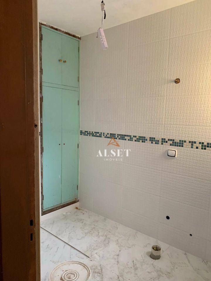 Sobrado à venda e aluguel com 3 quartos, 240m² - Foto 19