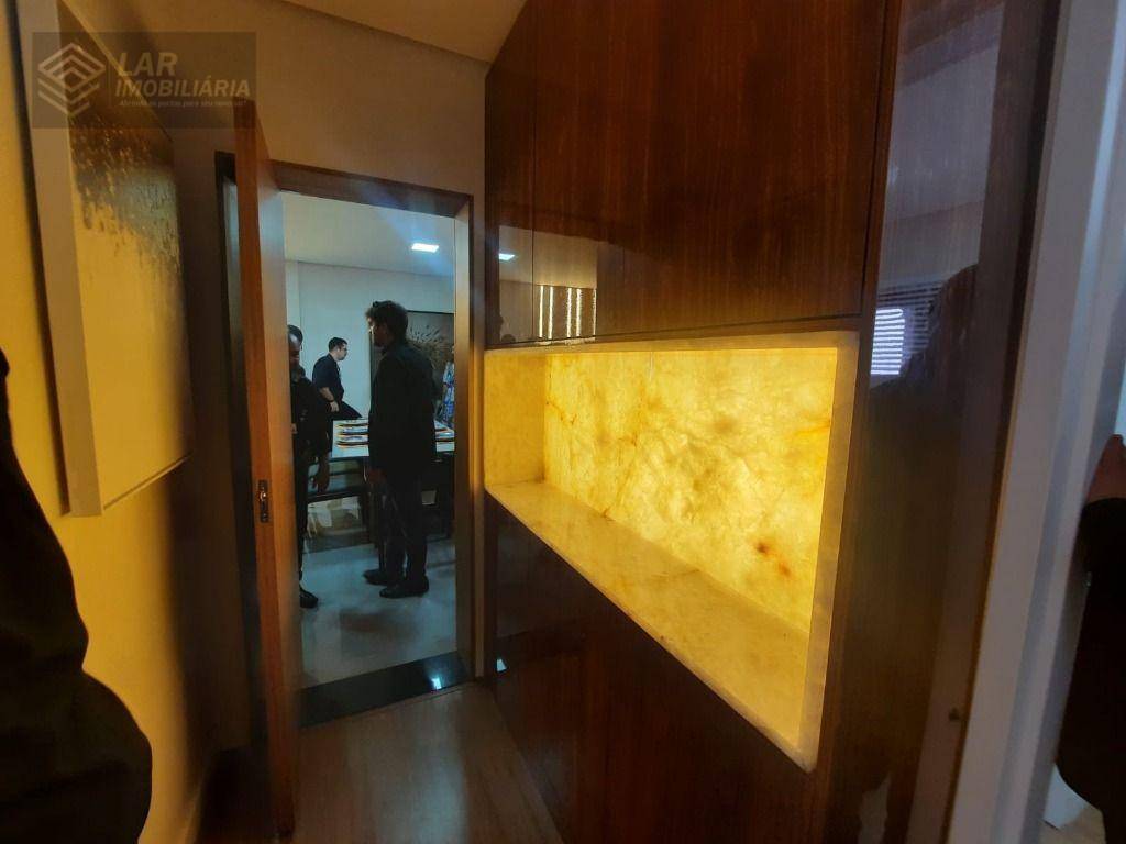 Apartamento à venda com 3 quartos, 132m² - Foto 15