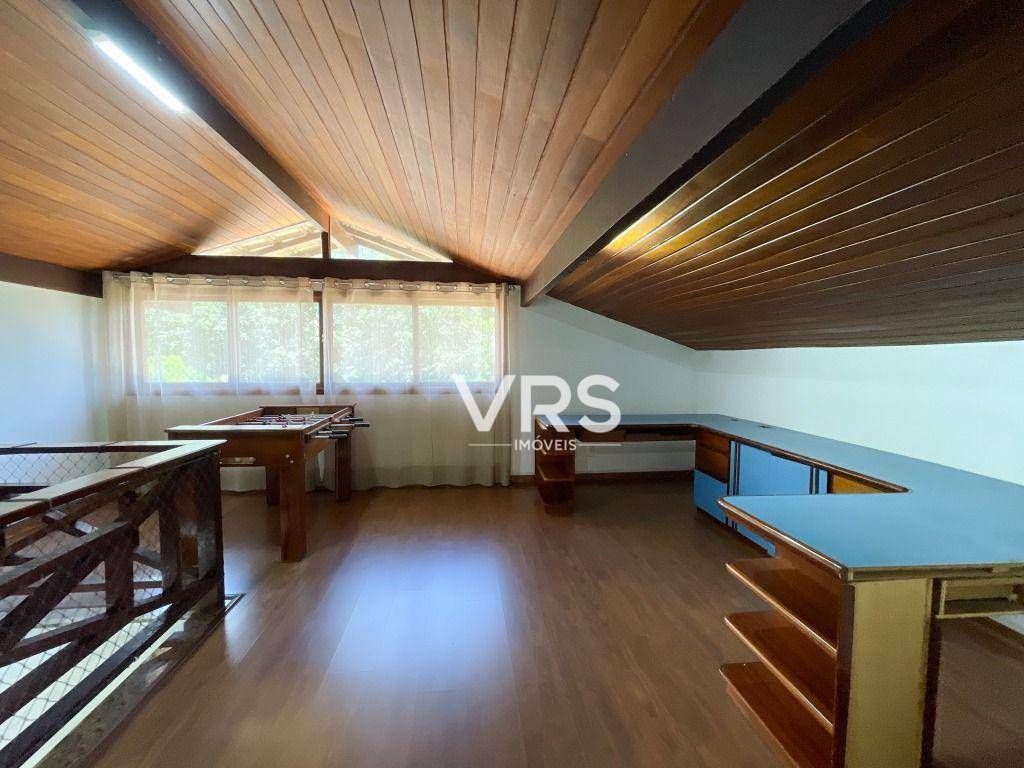 Casa de Condomínio à venda com 4 quartos, 216m² - Foto 29