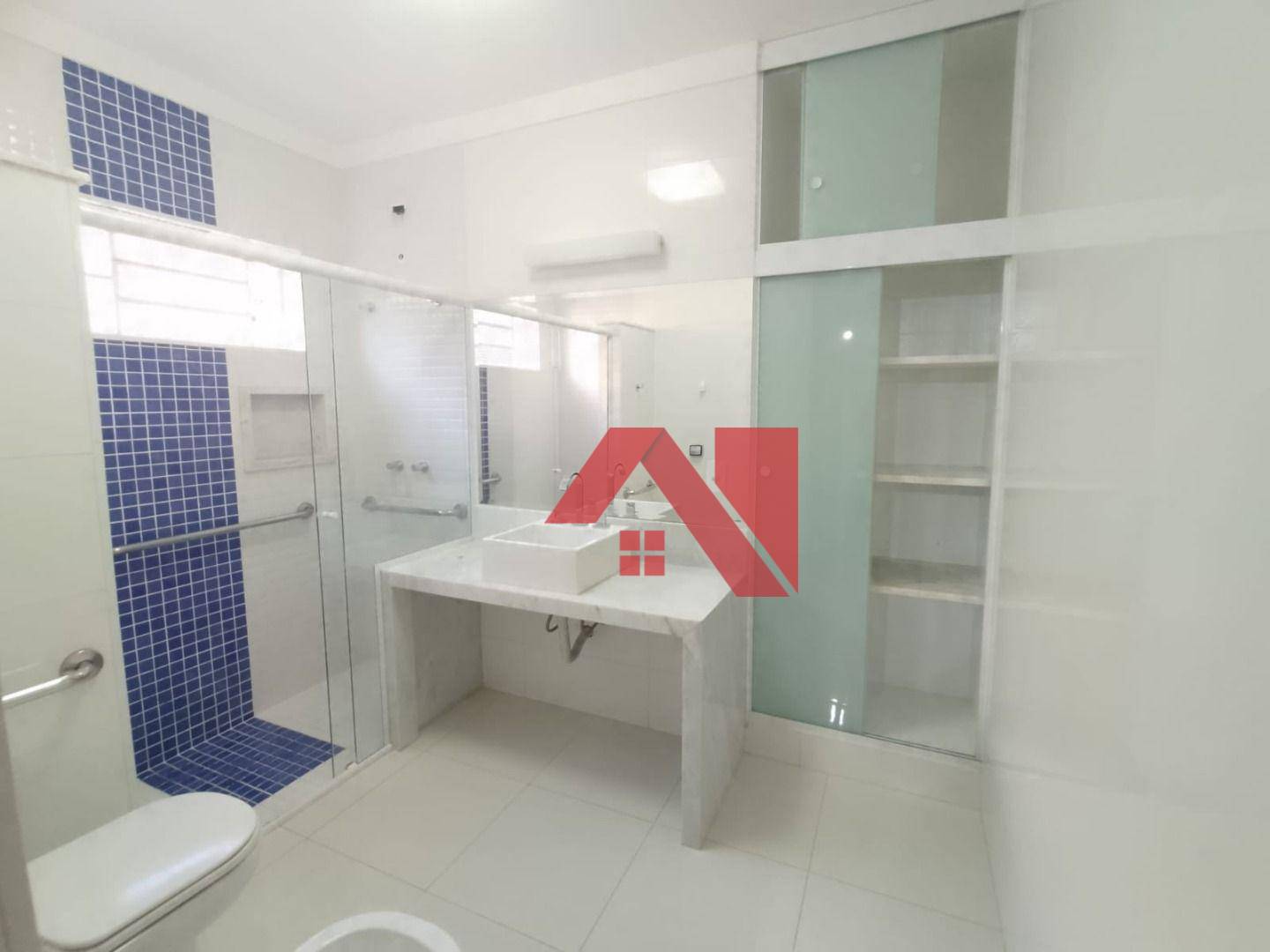 Casa à venda com 3 quartos, 251m² - Foto 17