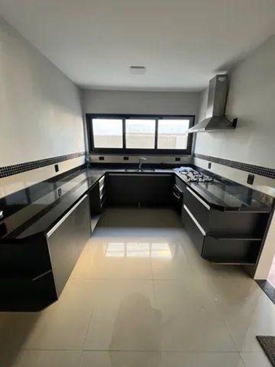 Casa de Condomínio à venda com 4 quartos, 560m² - Foto 8