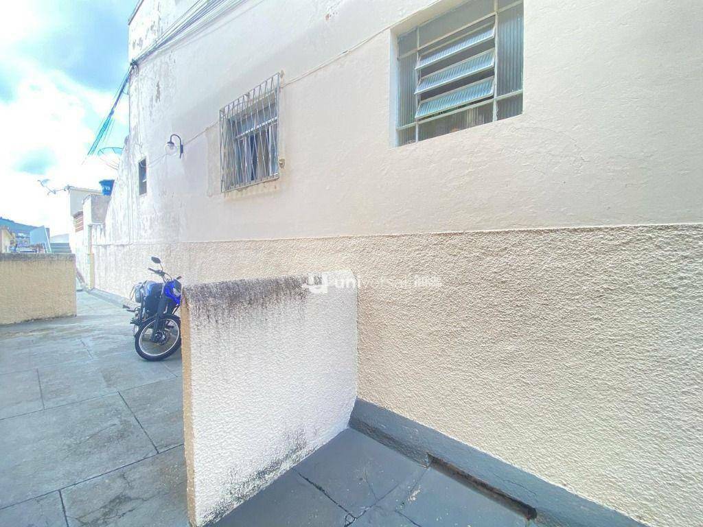 Apartamento à venda com 2 quartos, 40m² - Foto 12