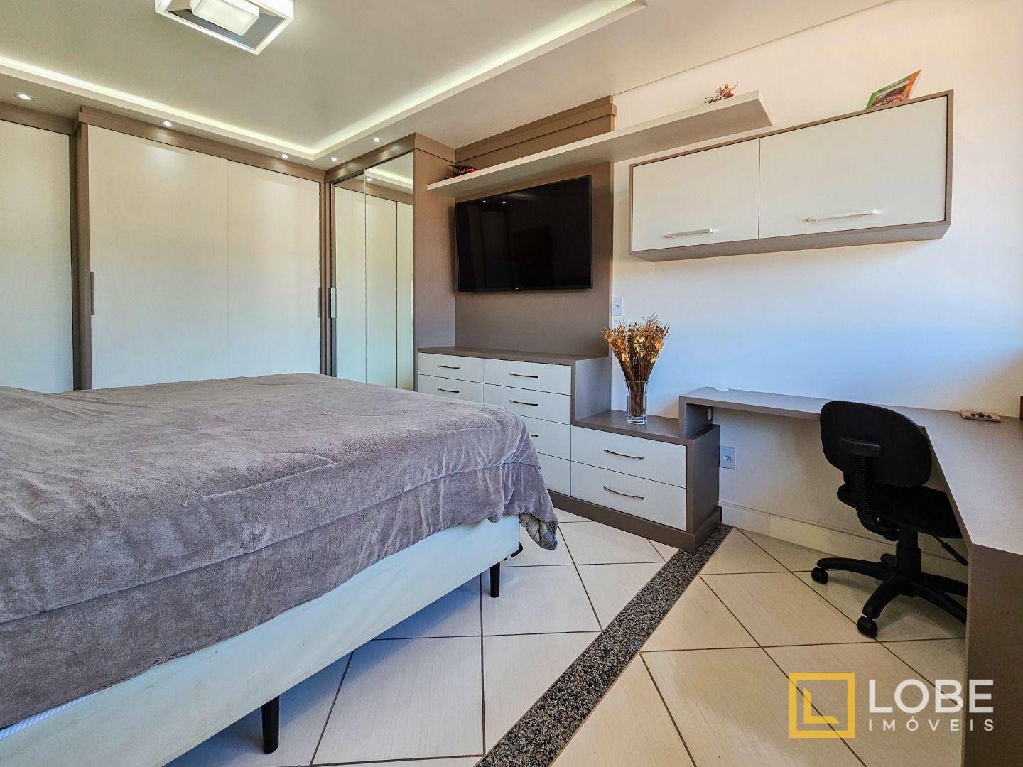 Casa à venda com 3 quartos, 149m² - Foto 11