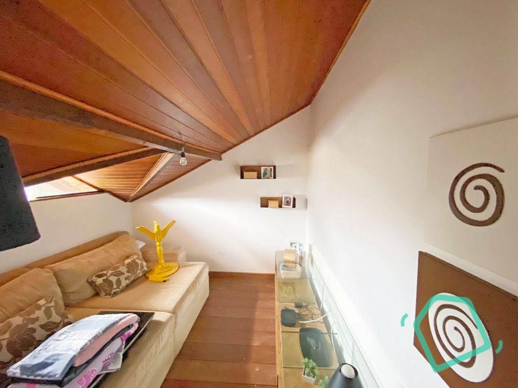 Casa de Condomínio à venda com 4 quartos, 288m² - Foto 31