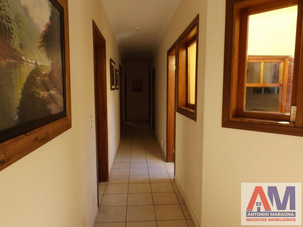 Casa à venda com 3 quartos, 240m² - Foto 18