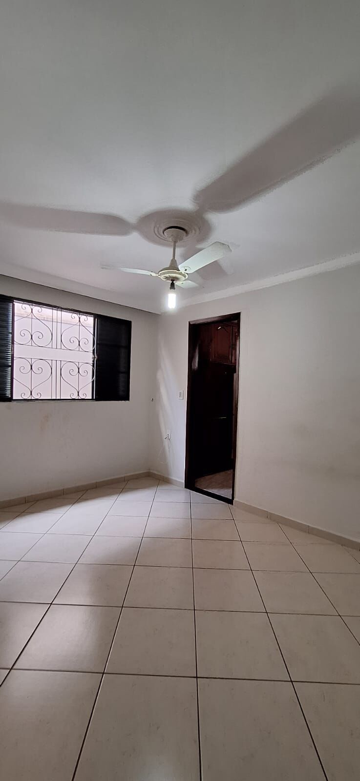 Casa à venda com 4 quartos, 250m² - Foto 5