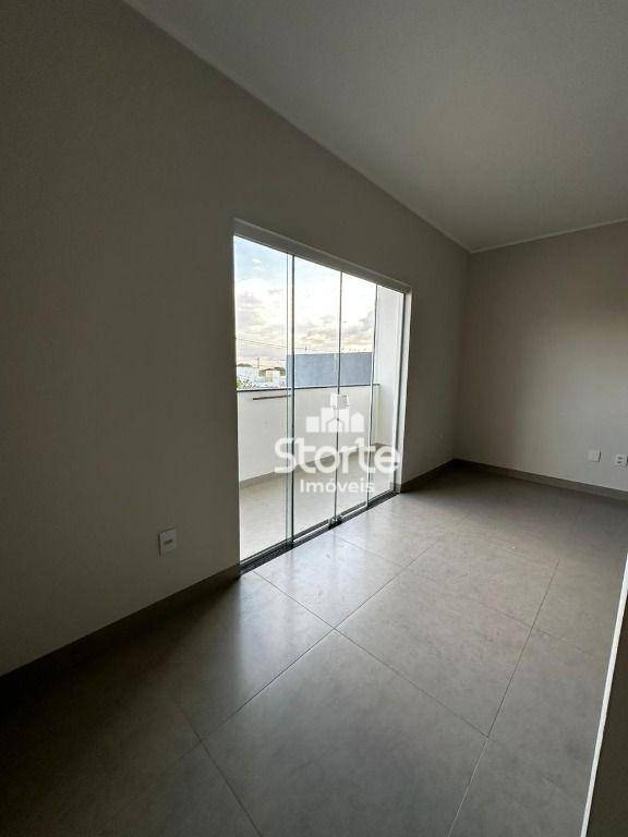 Casa à venda com 3 quartos, 130m² - Foto 16