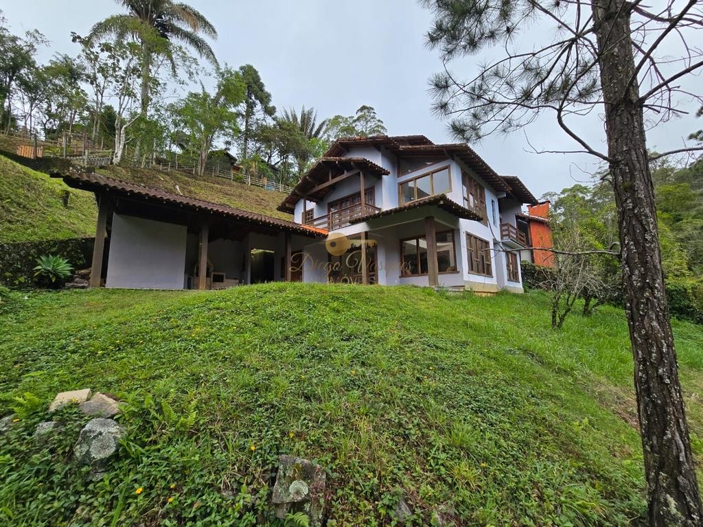 Casa de Condomínio à venda com 4 quartos, 1240m² - Foto 2