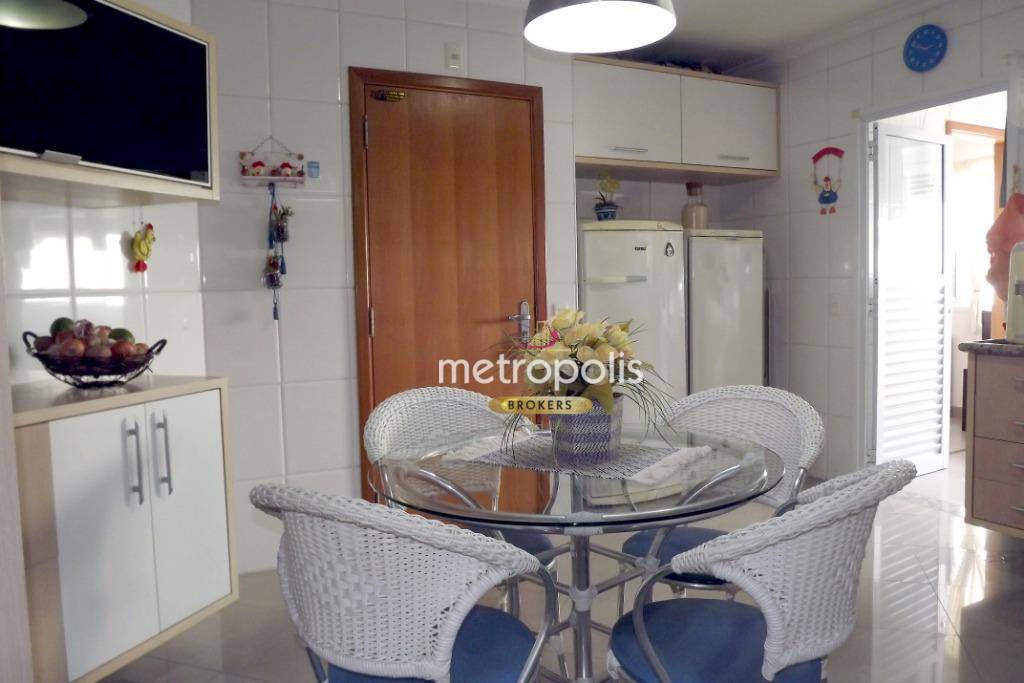 Apartamento à venda com 3 quartos, 137m² - Foto 11