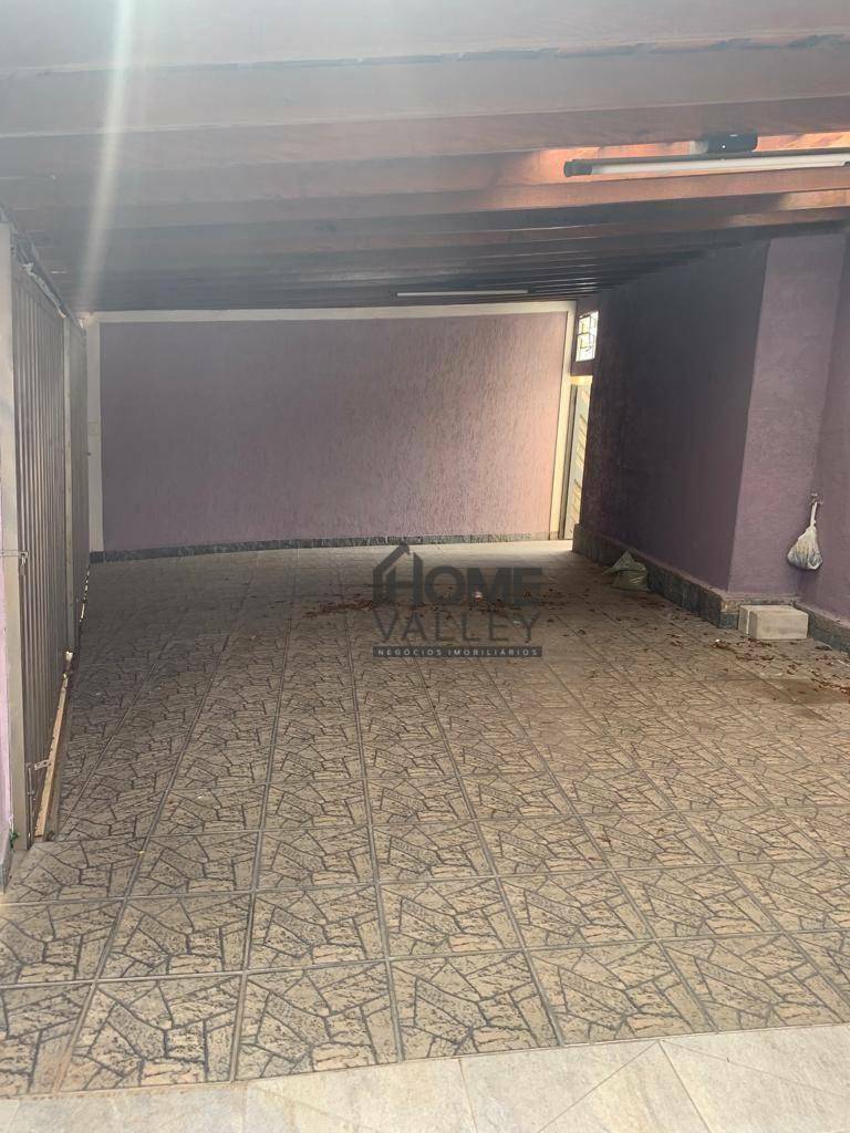 Casa à venda com 4 quartos, 190m² - Foto 19