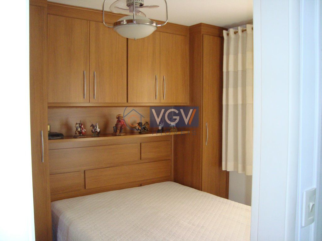 Apartamento à venda com 3 quartos, 70m² - Foto 1