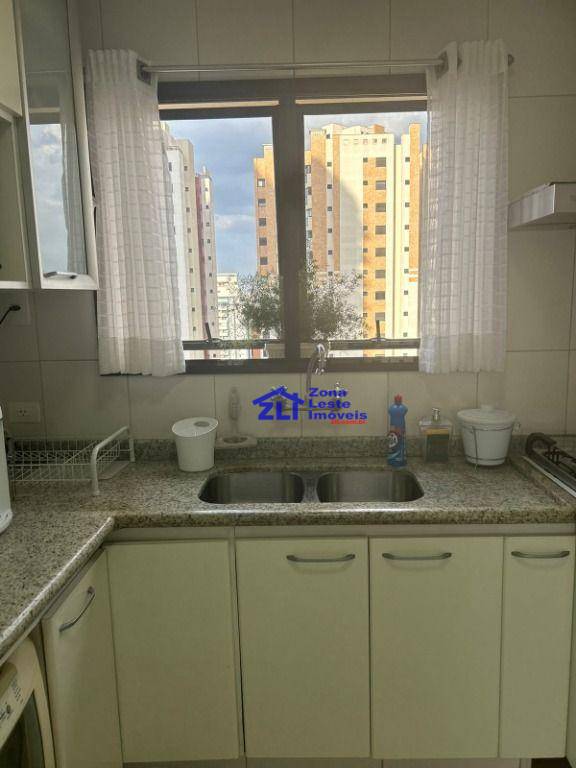 Apartamento à venda com 3 quartos, 138m² - Foto 4