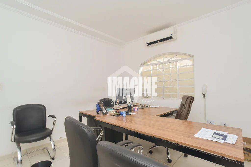 Sobrado à venda com 3 quartos, 200m² - Foto 27