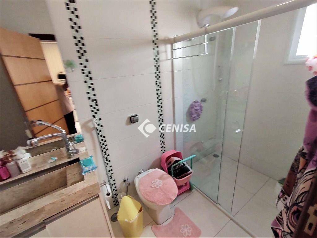 Casa de Condomínio à venda com 3 quartos, 230m² - Foto 23