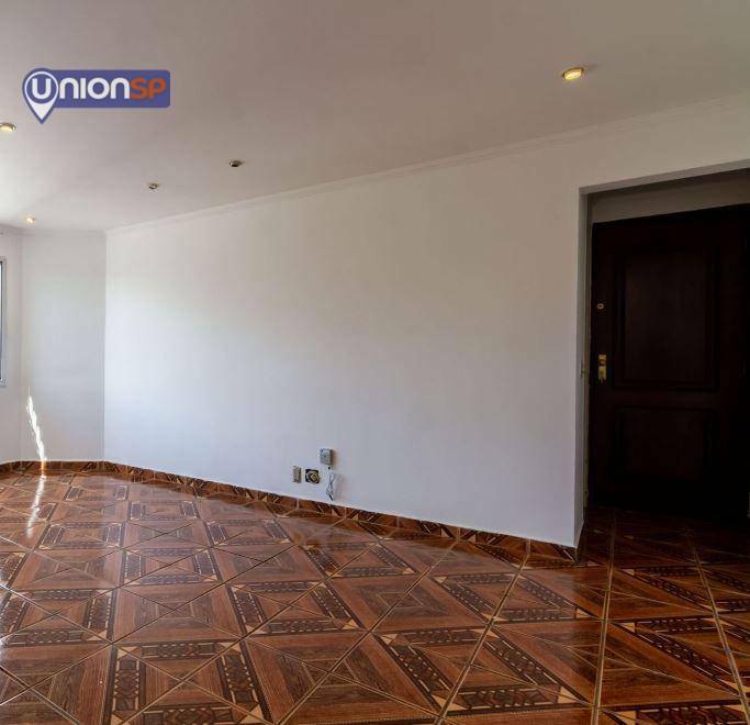 Apartamento à venda com 2 quartos, 68m² - Foto 2