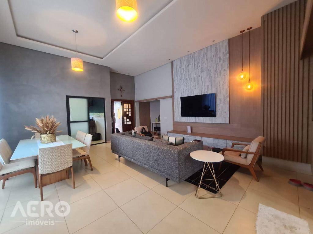 Casa de Condomínio à venda com 3 quartos, 209m² - Foto 3