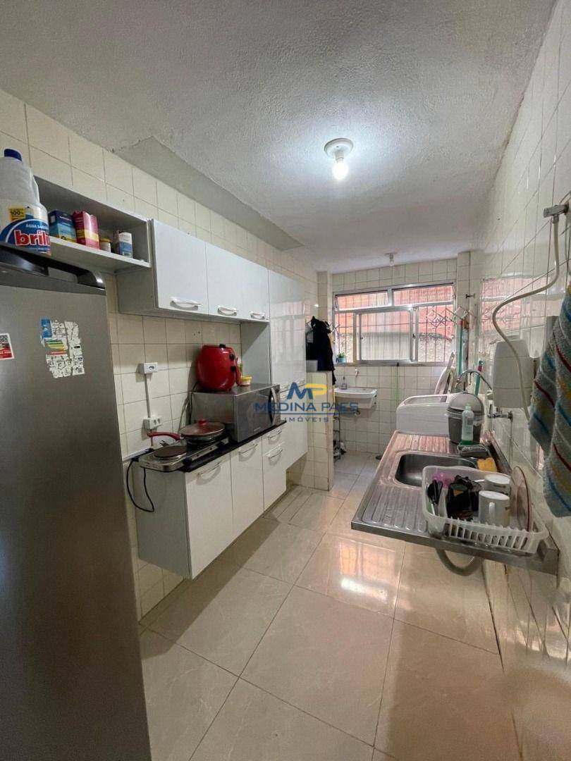 Apartamento à venda com 2 quartos, 65m² - Foto 2