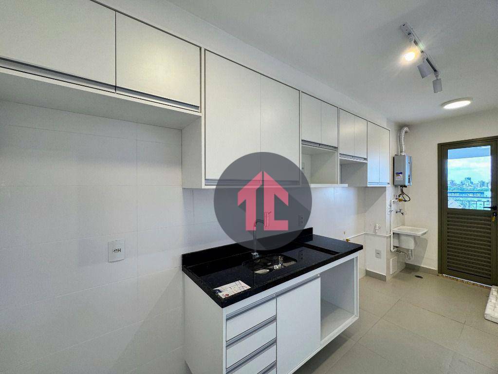 Apartamento para alugar com 2 quartos, 73m² - Foto 4