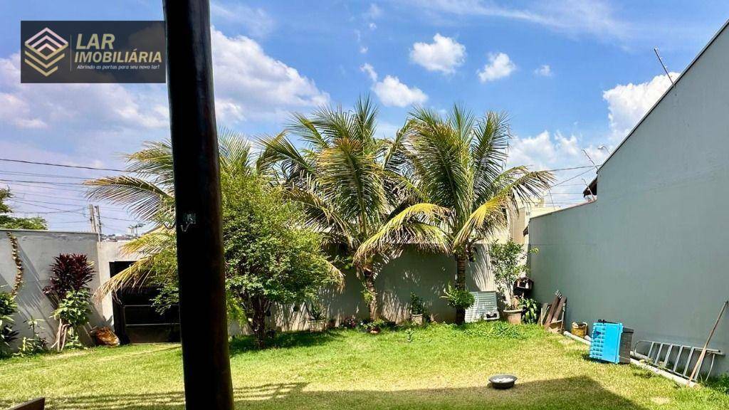 Casa à venda com 3 quartos, 200m² - Foto 4